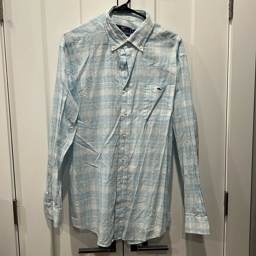 Vineyard Vines Tucker shirt - never worn